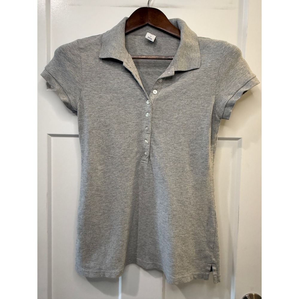 Gap Womens Gray Short Sleeve Pique Polo Shirt 7 Button Size M 2007 Release Y2K